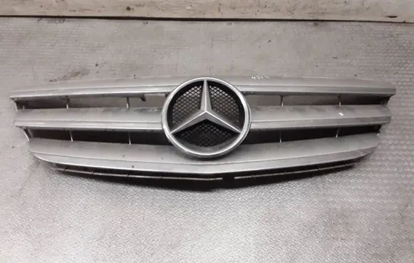 Mercedes-Benz B W245 Front bumper upper radiator grill A1698800883