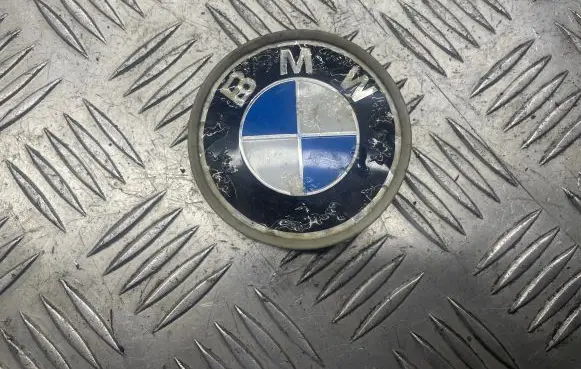 BMW 5 E39 Original wheel cap 6768640