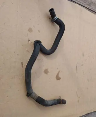 Renault Trafic III (X82) Engine coolant pipe/hose 924100345R