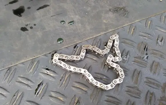 Mercedes-Benz E W211 Oil pump chain 