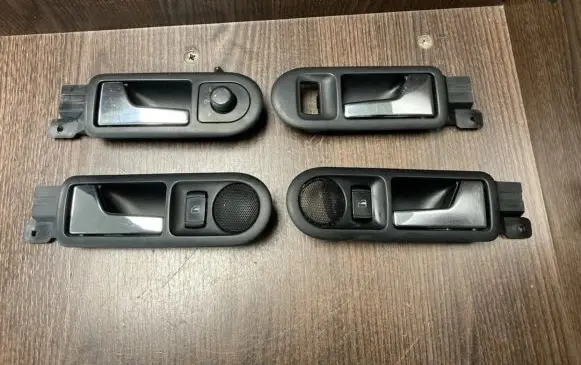 Volkswagen Golf IV Front door interior handle 3B0839114 3B1837114