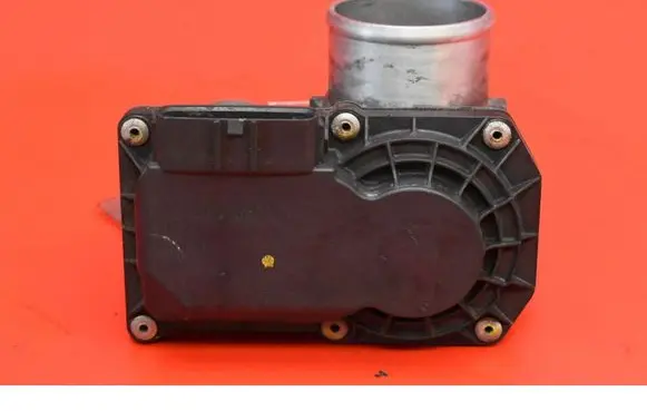 Toyota Auris 150 Throttle body valve 261000N030