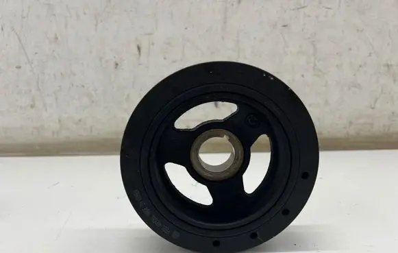 Mazda 3 Crankshaft pulley PE0140926L