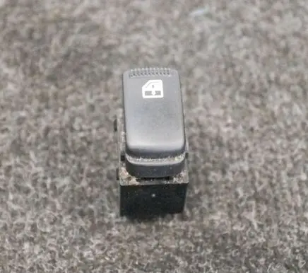 Hyundai Elantra Electric window control switch