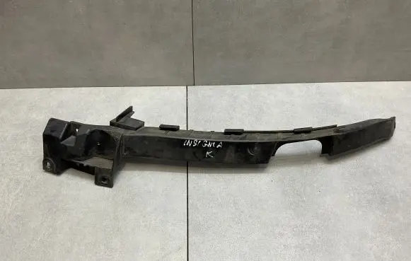 Headlight/headlamp mounting bracket