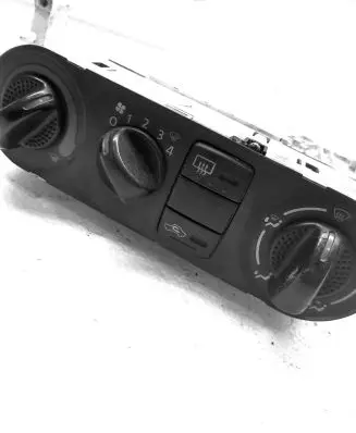 Nissan Almera N16 Climate control unit EB470