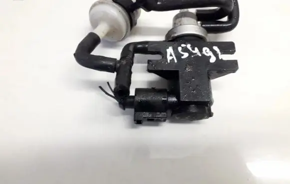 Volkswagen II LT Turbo solenoid valve 1j0906627 7.22903.25