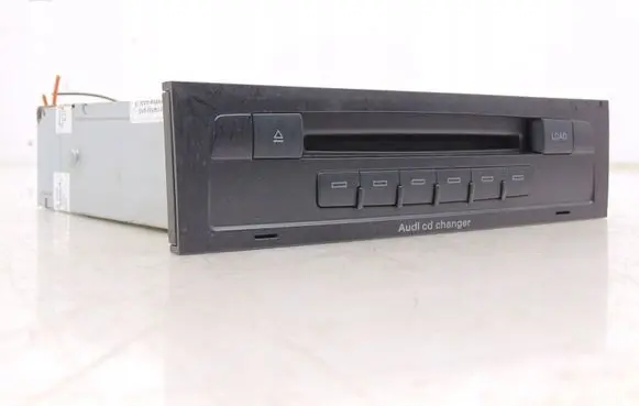 Audi Q7 4L CD/DVD changer 4L0910110