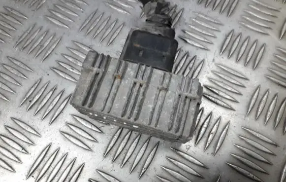 Opel Zafira A Glow plug pre-heat relay 09132691 51299008