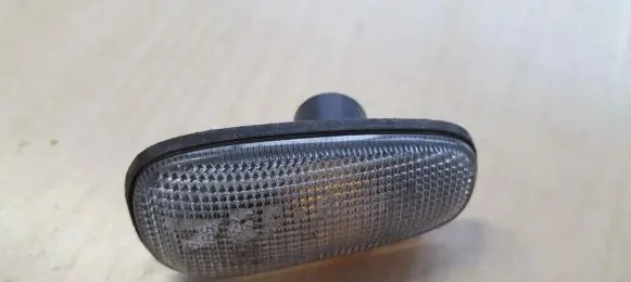 Opel Zafira A Front fender indicator light