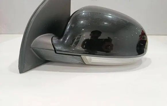 Volkswagen Eos Front door electric wing mirror E13010880