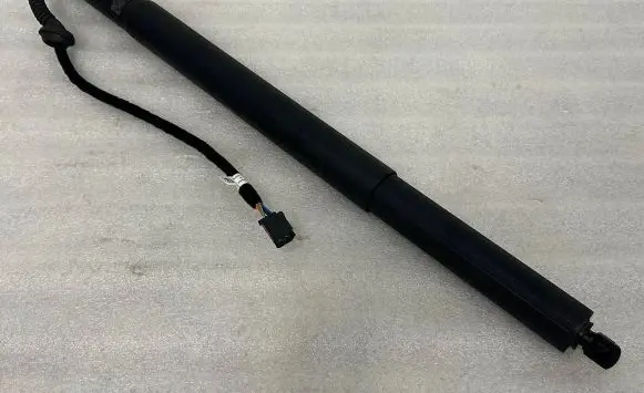 Skoda Superb B9 Tailgate strut 3P3827851A