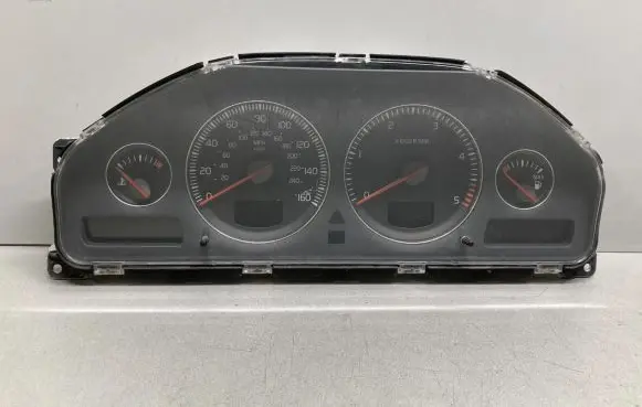 Volvo XC70 Speedometer (instrument cluster) 8673263 8673802 8602765
