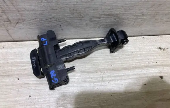 BMW 3 G20 G21 Front door check strap stopper 7432184