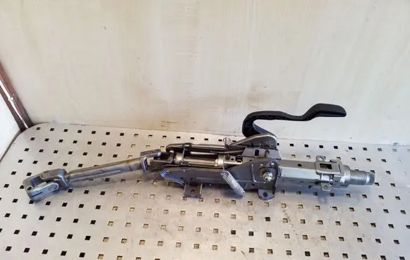 Steering wheel axle