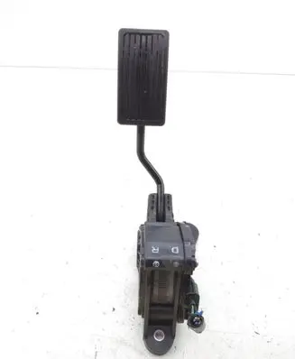 Honda CR-V Accelerator throttle pedal 31311J01