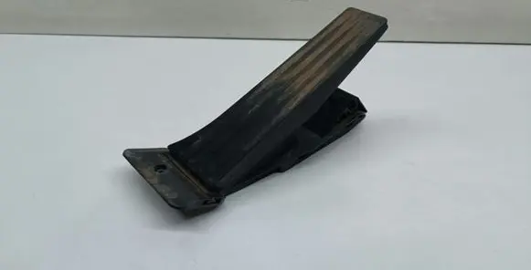 BMW 3 E90 E91 Accelerator throttle pedal 6852643 35426852643