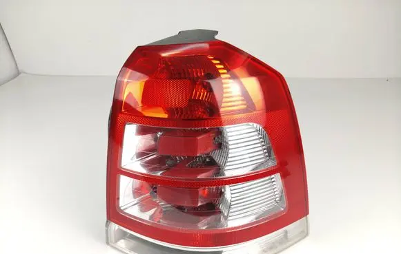 Opel Zafira B Rear/tail lights 13349826