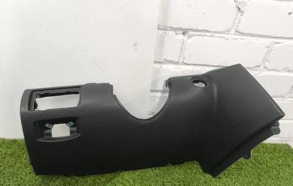 Dashboard lower bottom trim panel