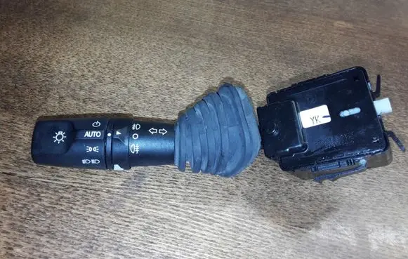Opel Antara Indicator stalk 202005410