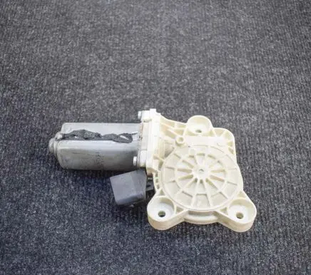 Mercedes-Benz CLC CL203 Front door window regulator motor A2118201842