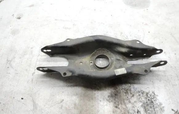 Mercedes-Benz C W205 Rear upper control arm/wishbone A2053521900