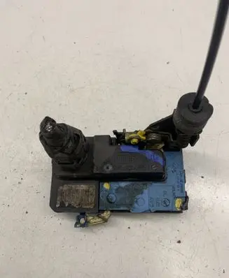 Volvo V70 Front door lock