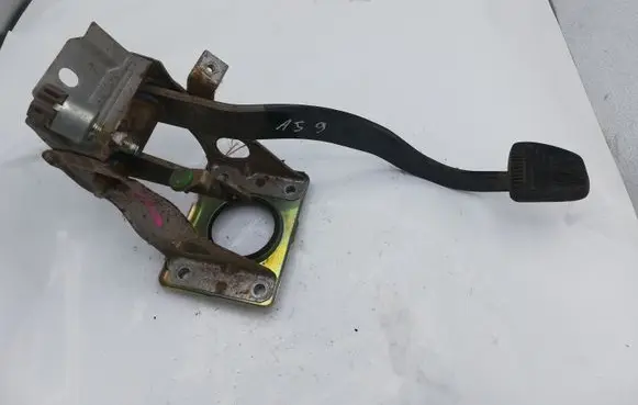 Toyota Land Cruiser (HDJ90) Brake pedal NOCODE