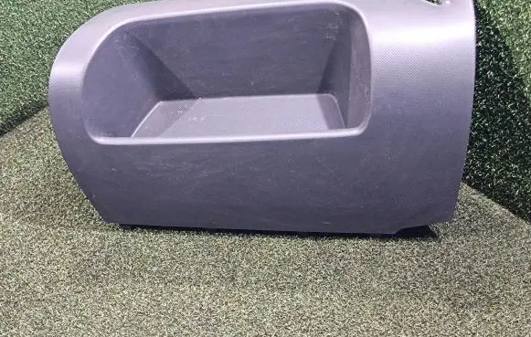 Nissan NV400 Glove box 685002536R 685003534R