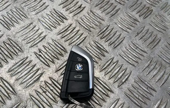 BMW X1 F48 F49 Ignition key/card 6805990