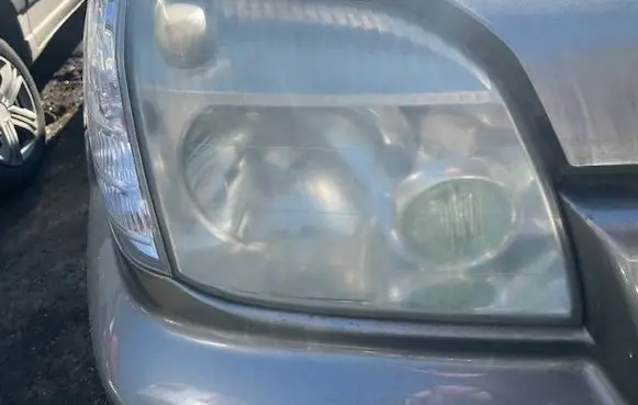 Nissan X-Trail T30 Headlight/headlamp 