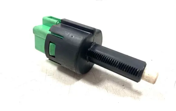 Mitsubishi Outlander Brake pedal sensor switch CS500