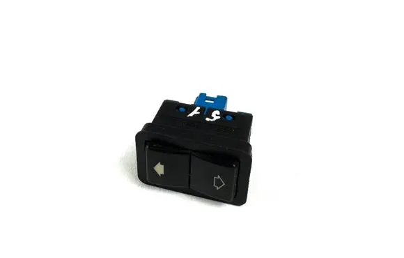 BMW 5 E39 Electric window control switch 8368932