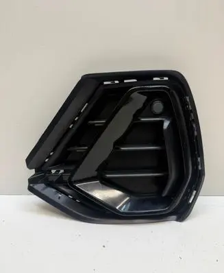 Audi Q3 F3 Front bumper lower grill 83A807681D AU326Q3