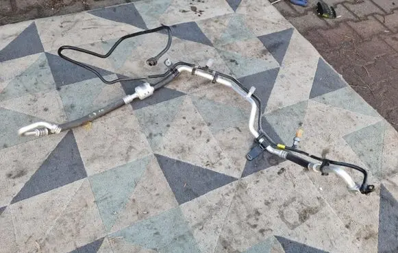 Citroen C3 Air conditioning (A/C) pipe/hose 9825231580 95309195