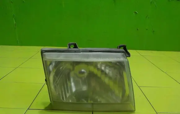 Ford Ranger Headlight/headlamp PRZOD