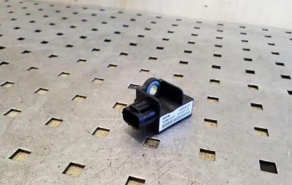 Honda CR-V Airbag deployment crash/impact sensor 5WK43786 77970SWAE113M4