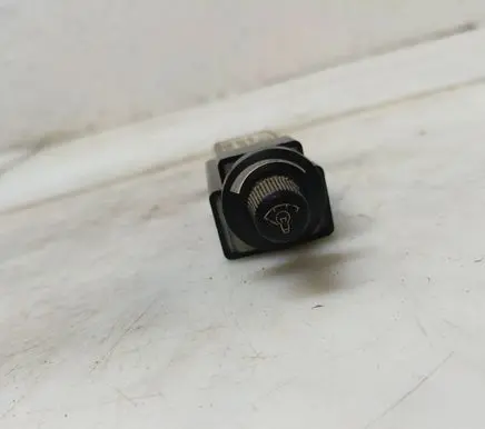 Mitsubishi Pajero Panel lighting control switch MB196670 5731360000