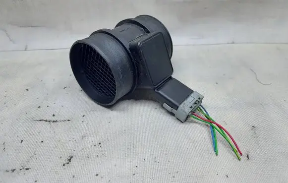 Volkswagen PASSAT B5 Mass air flow meter 5WK9623 9628336380 33809595