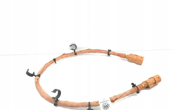 Volkswagen Golf VII EUR ISO radio connector 
