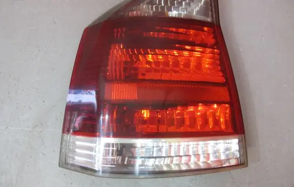 Opel Vectra C Rear/tail lights VECTRACLAMALT