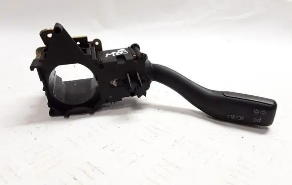 Audi A4 S4 B6 8E 8H Indicator stalk CZK0301104601