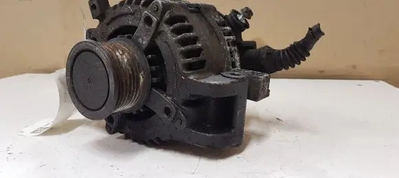 Toyota RAV 4 (XA30) Generator/alternator 270600G011 1042104521