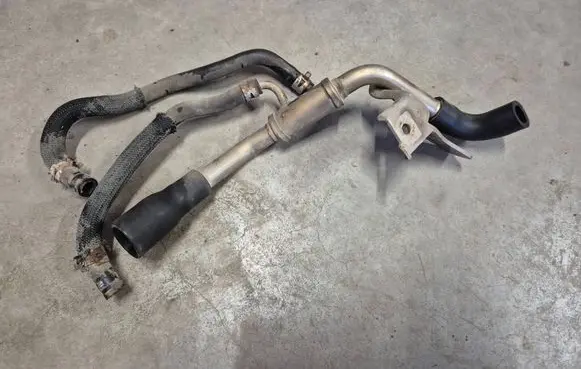 Toyota Hilux (AN10, AN20, AN30) Breather/breather pipe/hose 1220330090