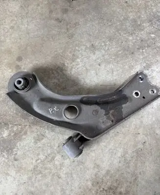Citroen C4 Grand Picasso Front lower control arm/wishbone 7BAA200535528G