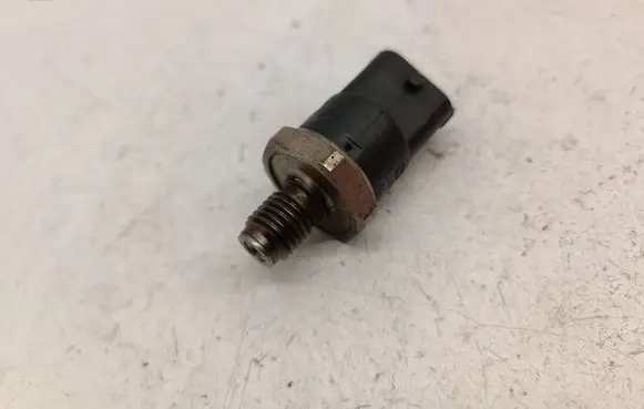 Mitsubishi Space Star Fuel pressure sensor 0281002522