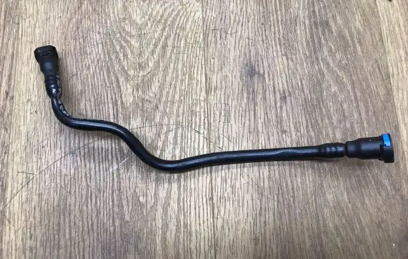 Land Rover Range Rover L405 Fuel line pipe AH229P924AA