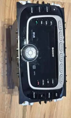 Ford Mondeo MK IV Radio/GPS head unit trim V004924
