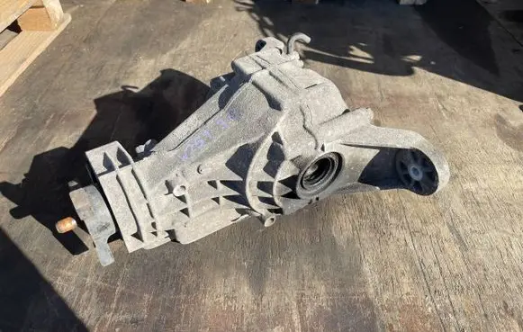 Mercedes-Benz R W251 Rear differential