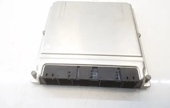 Mercedes-Benz E W210 Engine control unit/module A6121531279 0281010537